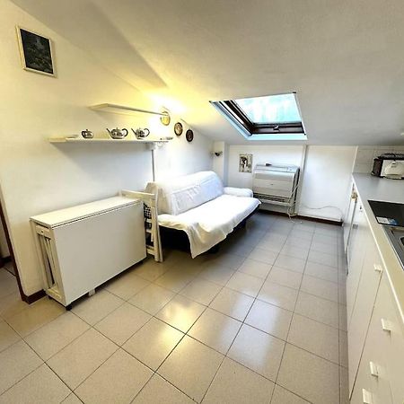 Suite A 1 Minuto Dalla Spiaggia A Piedi - 圣雷默 外观 照片